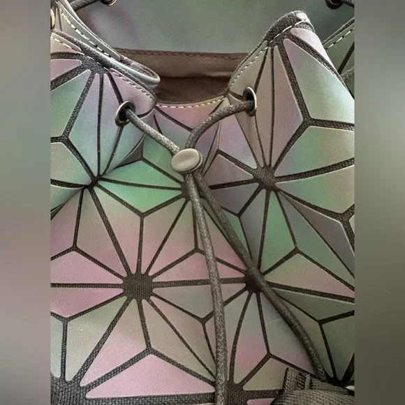 BAO BAO ISSEY MIYAKE Holographic Geometric Prism PVC Backpack Drawstring Flap - Picture 4 of 9